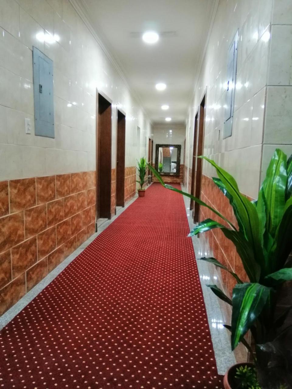 (سكن النخبة (للرجال فقط Dammam Exterior foto